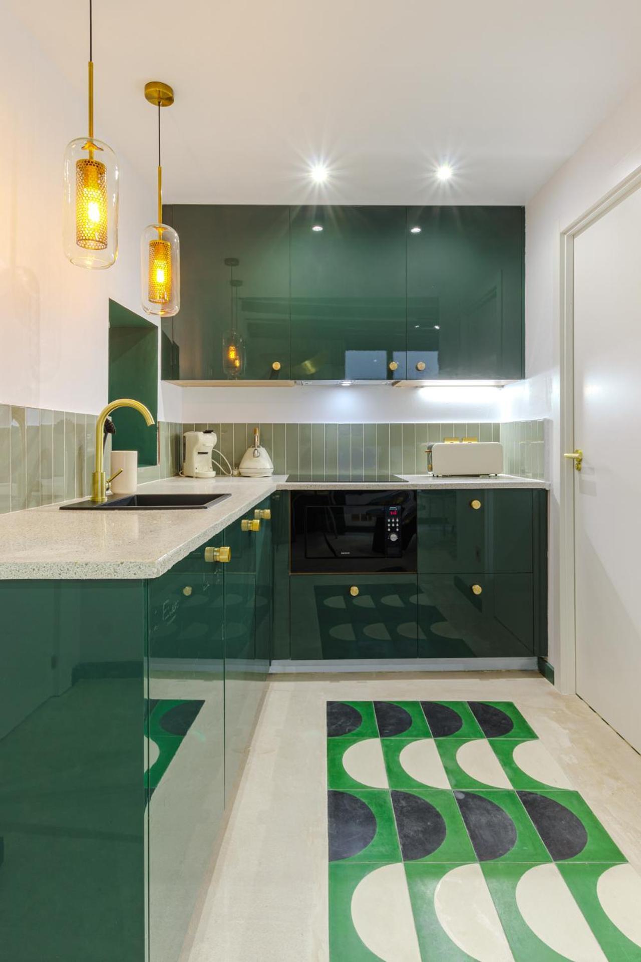 Refined And Practical Studio In Historic Center Of Alicante Esterno foto