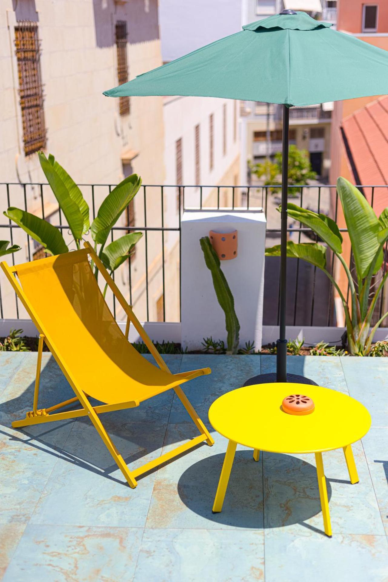 Refined And Practical Studio In Historic Center Of Alicante Esterno foto